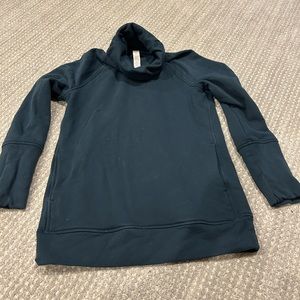 Lululemon women's tunic sweatshirt